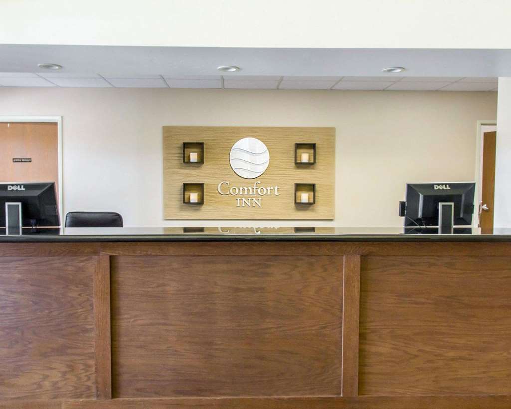 Quality Inn & Suites Vail Valley Eagle Interior photo